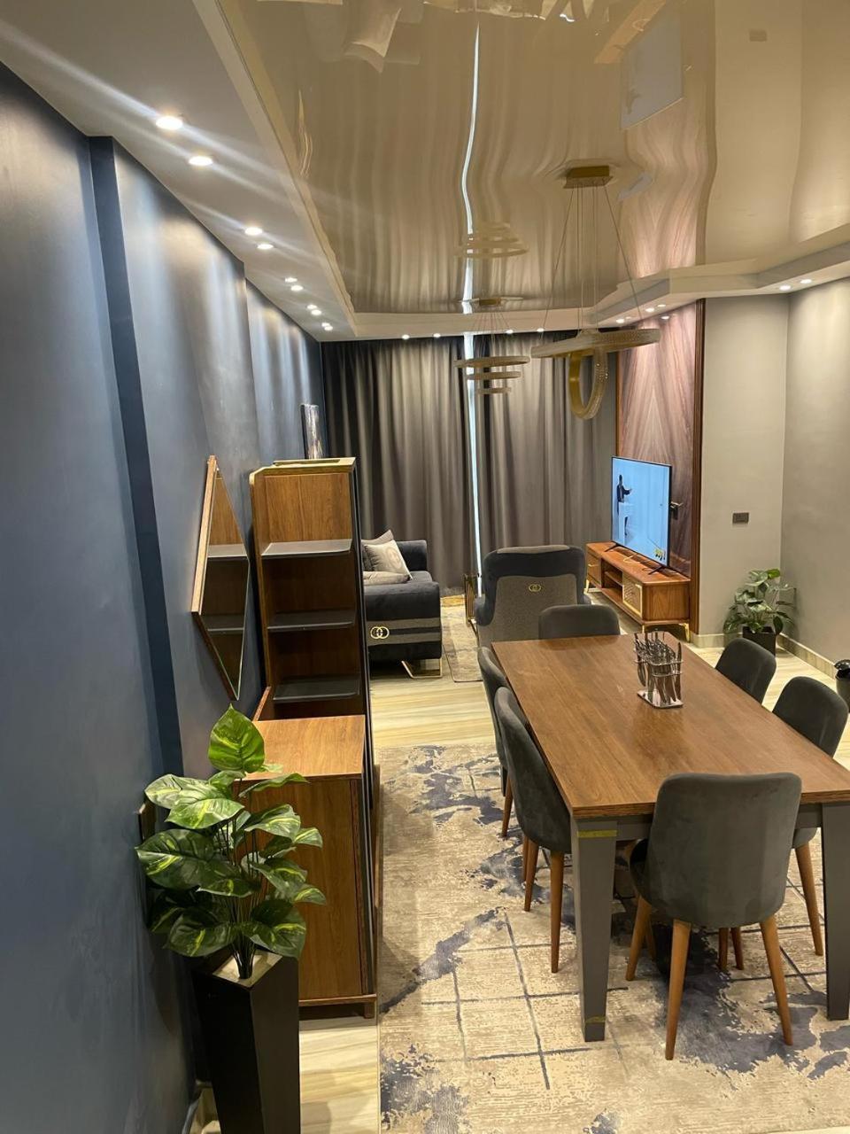Apartment Luxury L One Kattamya, Nasr 